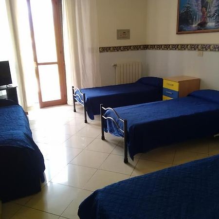 Al Centro Bed & Breakfast Fondi Exterior photo