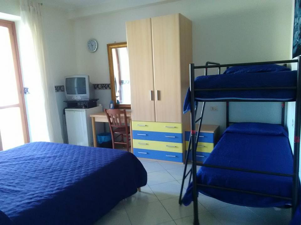 Al Centro Bed & Breakfast Fondi Exterior photo